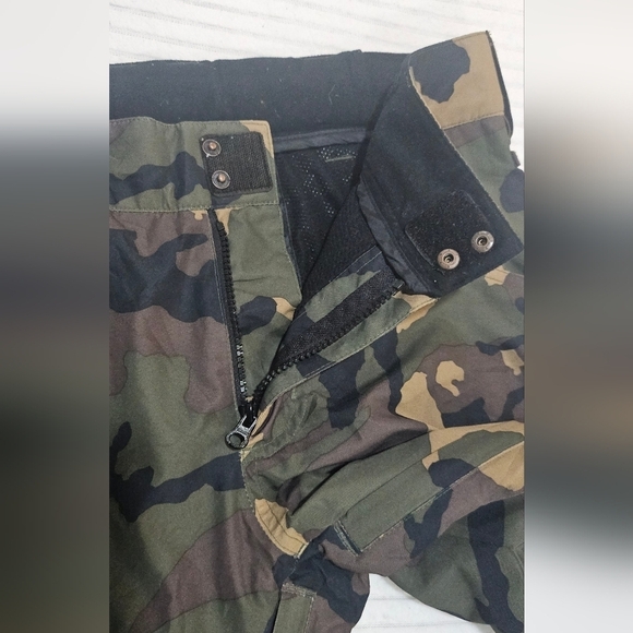 Aperture Camo 10K Snowboard Pants Winter Sports Size Small - Picture 5 of 15